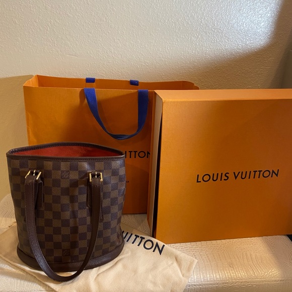 LOUIS VUITTON BUCKET BAG AUTHENTIC - Picture 9 of 15
